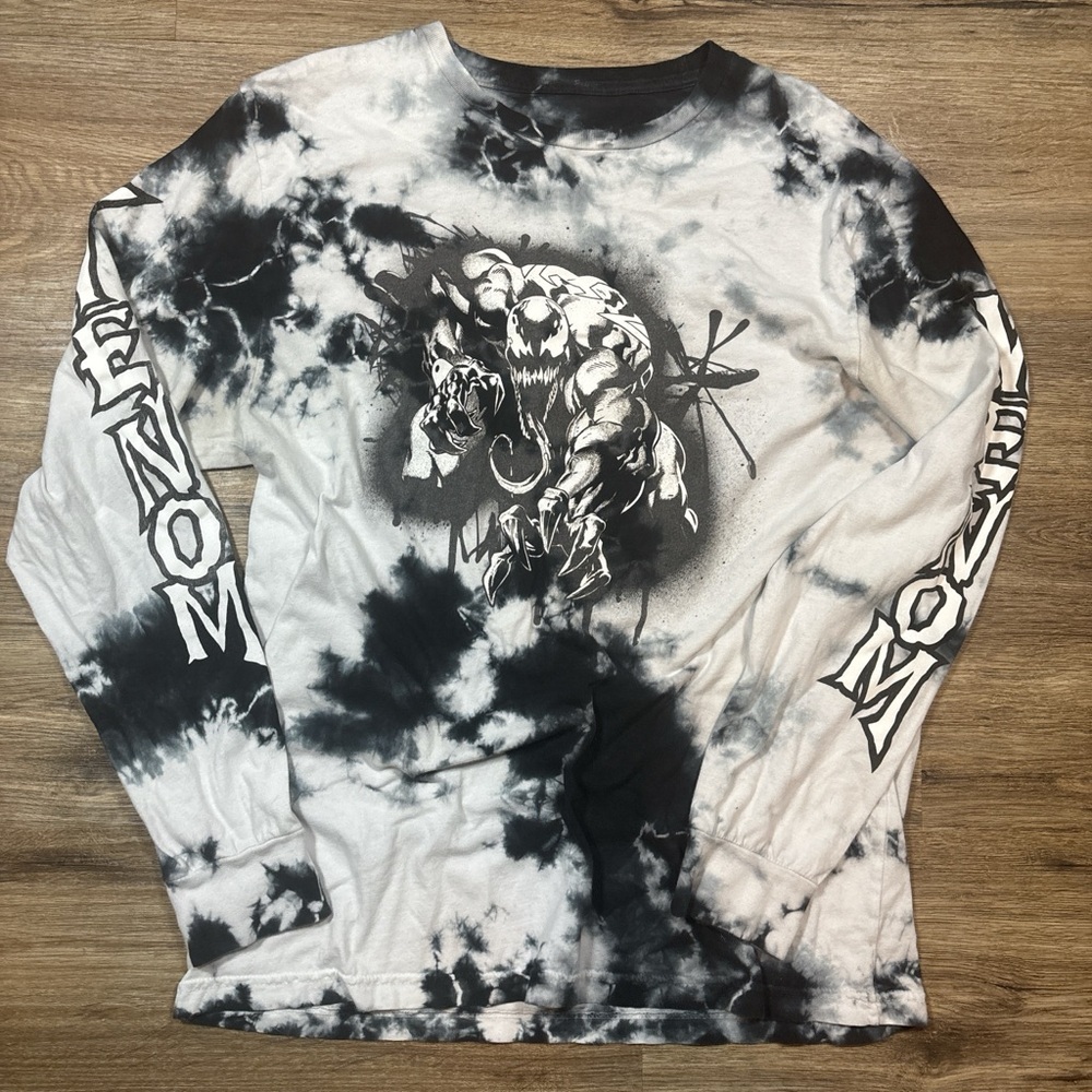 Venom Black & White Tie-Dye Long Sleeve Tee